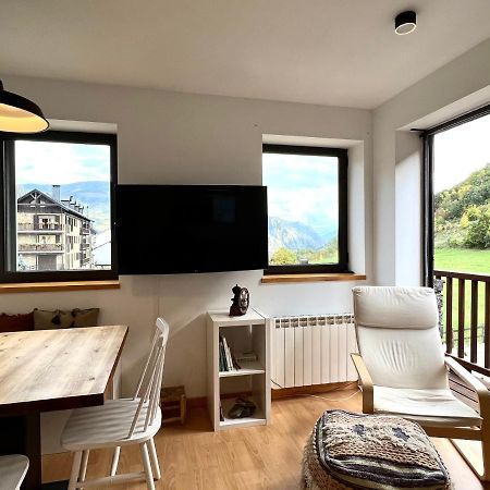 Apartament La Gisca - L'Amfitriona Valencia D'Aneu المظهر الخارجي الصورة